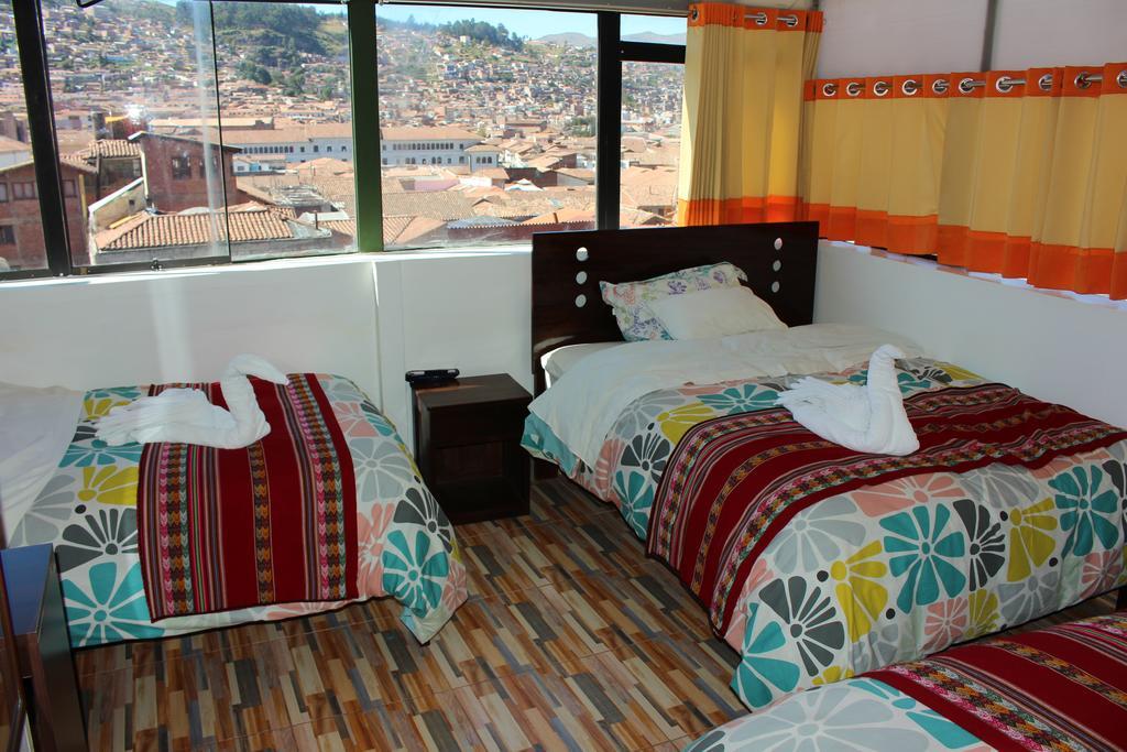 Hospedaje Qori Punku Cusco Exterior foto